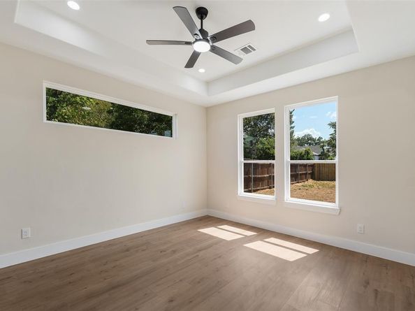 2816  Marburg Street , Dallas Texas 75215