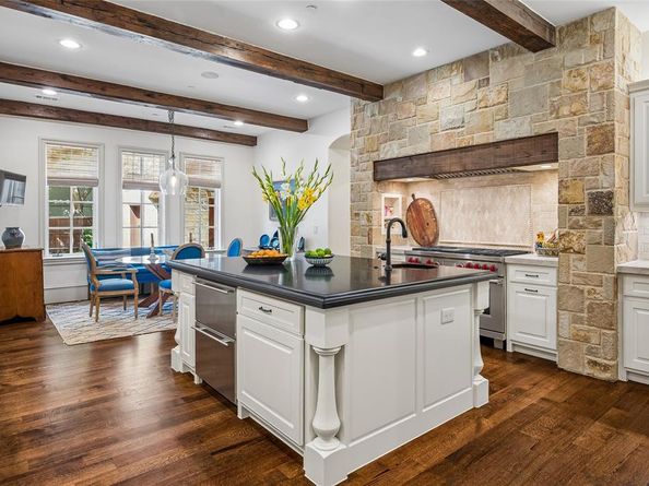 5222  Stonegate Road , Dallas Texas 75209