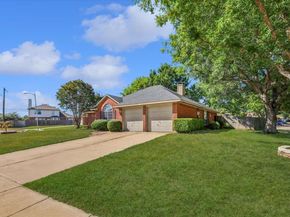 4663  Essex Court , Grand Prairie Texas 75052