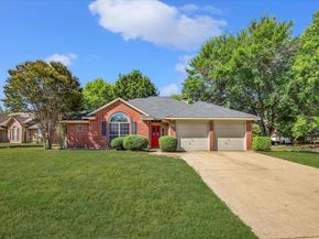 4663  Essex Court , Grand Prairie Texas 75052