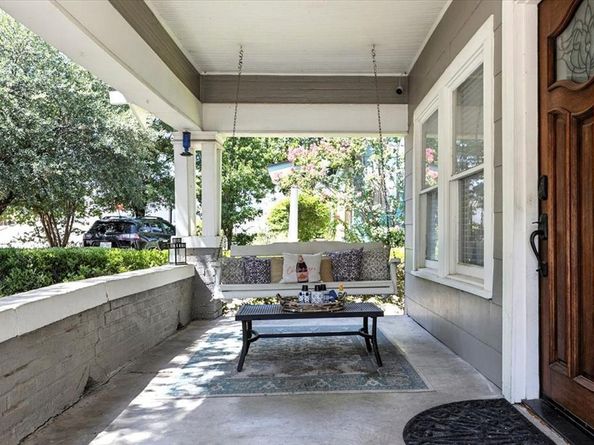 1609  Belle Place , Fort Worth Texas 76107