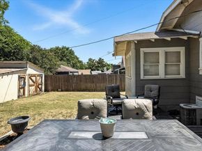 1609  Belle Place , Fort Worth Texas 76107