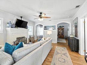 1609  Belle Place , Fort Worth Texas 76107