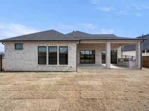 4730  Hawthorn Hills  , Arlington Texas 76005