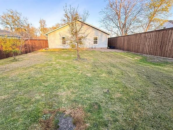 307 S New Mexico Street , Celina Texas 75009