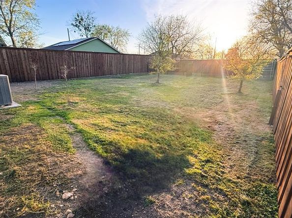 307 S New Mexico Street , Celina Texas 75009