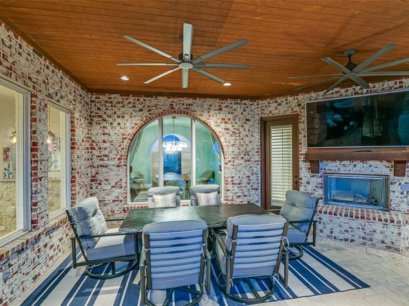 2417  Hollow Hill Lane , Lewisville Texas 75056