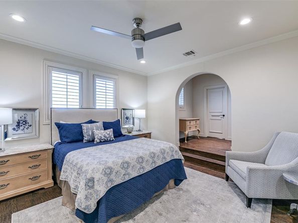 2417  Hollow Hill Lane , Lewisville Texas 75056