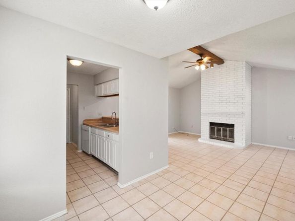 704  Woodland Court , Kennedale Texas 76060