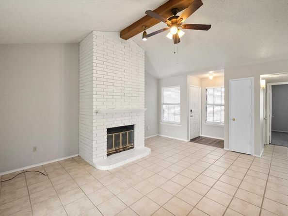 704  Woodland Court , Kennedale Texas 76060