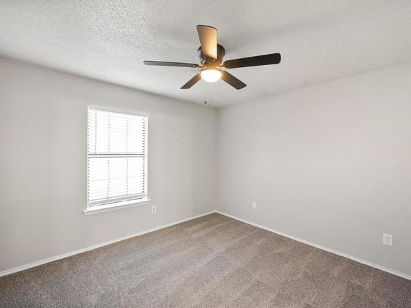 704  Woodland Court , Kennedale Texas 76060