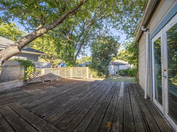 802 N Windomere Avenue , Dallas Texas 75208