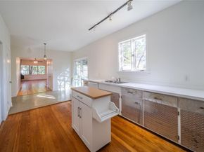 802 N Windomere Avenue , Dallas Texas 75208