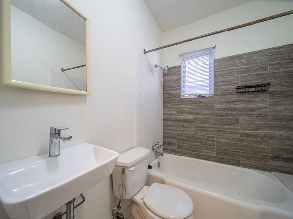 802 N Windomere Avenue , Dallas Texas 75208