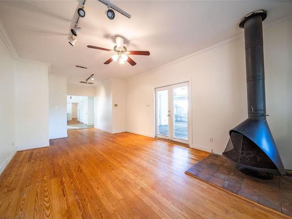 802 N Windomere Avenue , Dallas Texas 75208