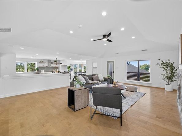 250  Oak Hill Drive , Trophy Club Texas 76262