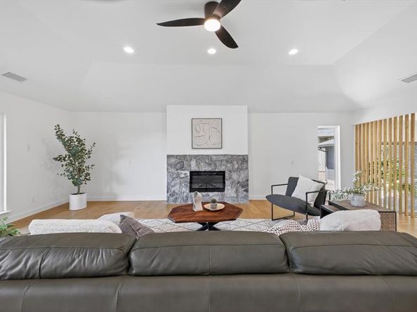 250  Oak Hill Drive , Trophy Club Texas 76262