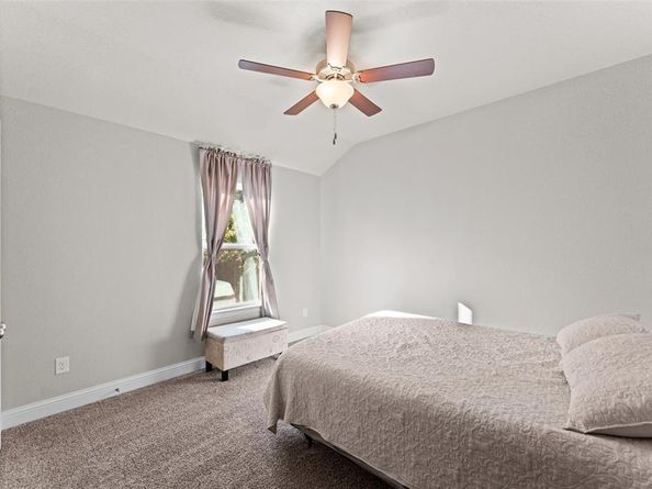 3305  Avenue J  , Fort Worth Texas 76105