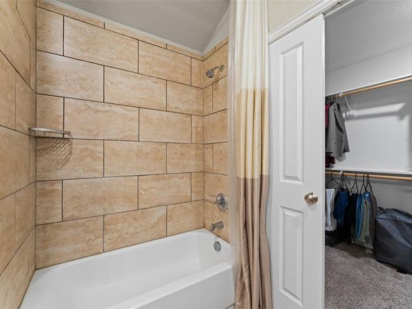 3305  Avenue J  , Fort Worth Texas 76105