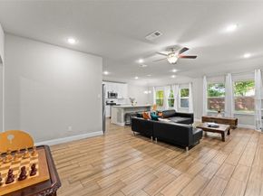 3305  Avenue J  , Fort Worth Texas 76105