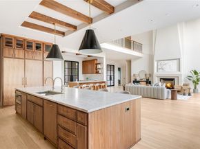 6814  Glendora  , Dallas Texas 75230