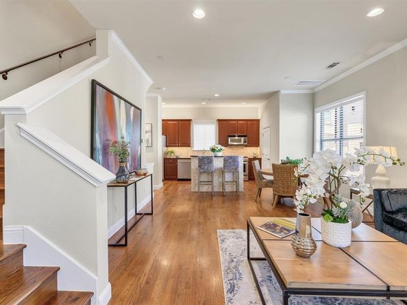 3820  Haskell Court , Dallas Texas 75204