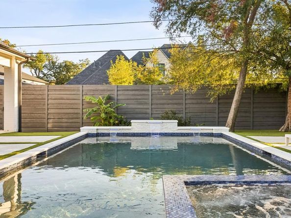 6814  Northport Drive , Dallas Texas 75230