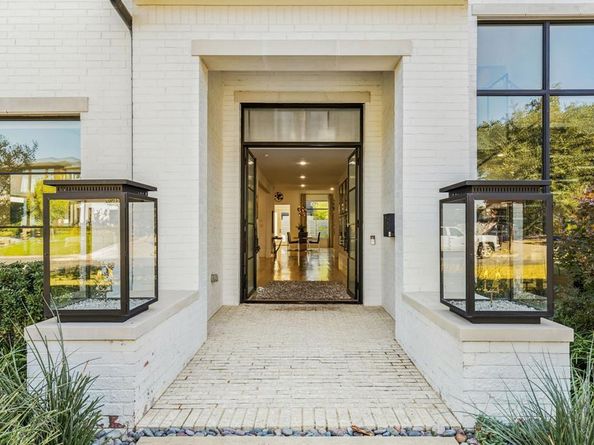 6814  Northport Drive , Dallas Texas 75230