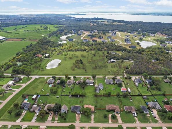 613  Torero Drive , Oak Point Texas 75068