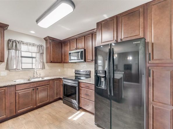 613  Torero Drive , Oak Point Texas 75068