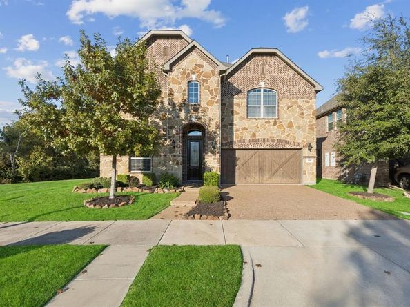 807  Dove Trail , Euless Texas 76039