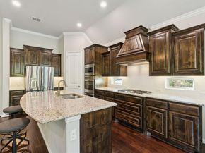 807  Dove Trail , Euless Texas 76039