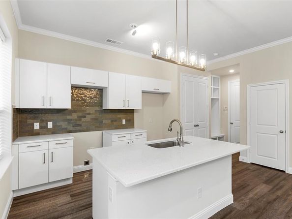 6309  MASON Court , Dallas Texas 75227