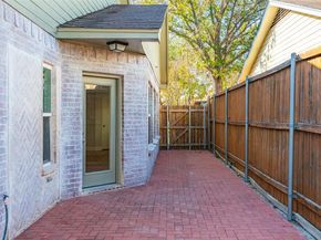 2906  Roxboro Road , Euless Texas 76039