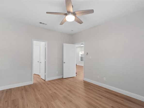 2906  Roxboro Road , Euless Texas 76039