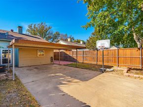 2906  Roxboro Road , Euless Texas 76039