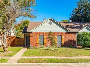 2906  Roxboro Road , Euless Texas 76039