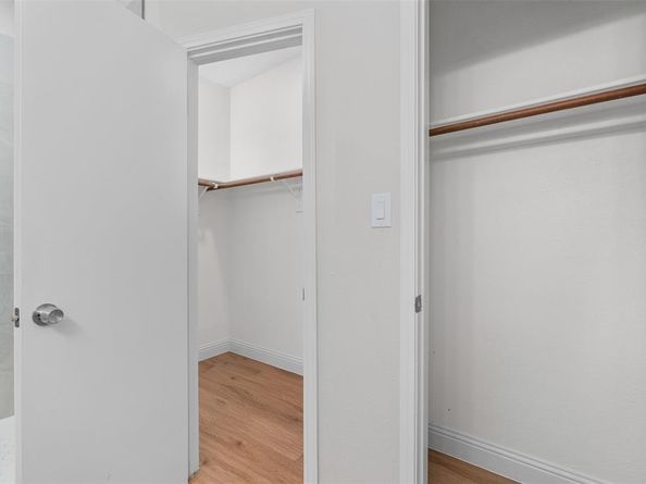 2906  Roxboro Road , Euless Texas 76039