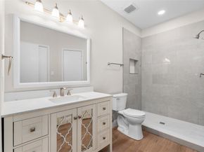 2906  Roxboro Road , Euless Texas 76039