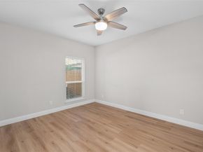 2906  Roxboro Road , Euless Texas 76039