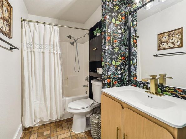 1113  Day Dream Drive , Fort Worth Texas 76052