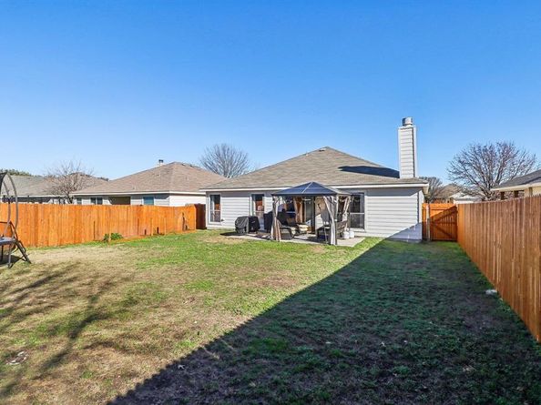 1113  Day Dream Drive , Fort Worth Texas 76052