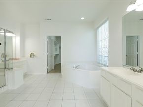 2337  Ravenhurst Drive , Plano Texas 75025