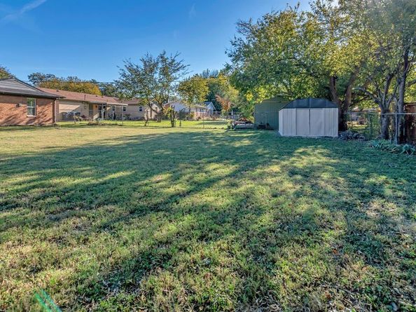 5708  Wheaton Drive , Fort Worth Texas 76133