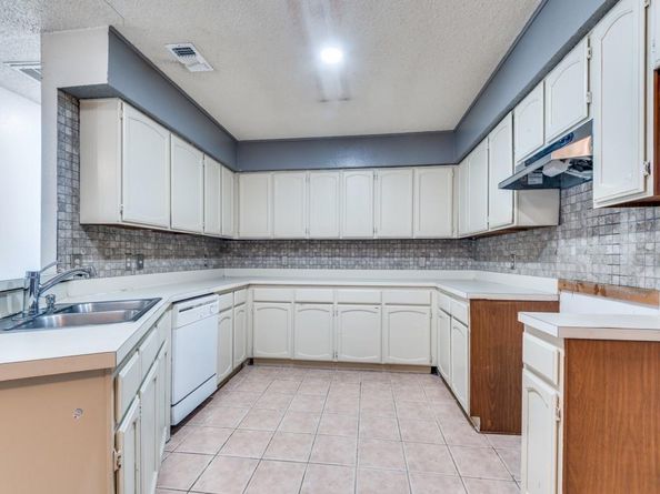 1228  English Street , Irving Texas 75061