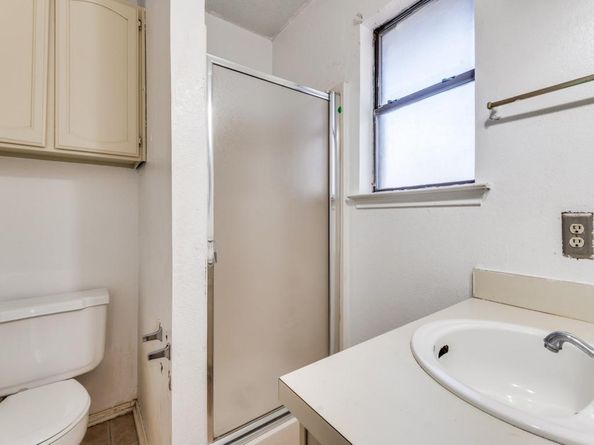 1228  English Street , Irving Texas 75061