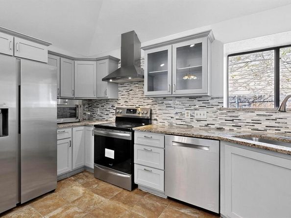 6328  Meadow Glen Drive , Arlington Texas 76018