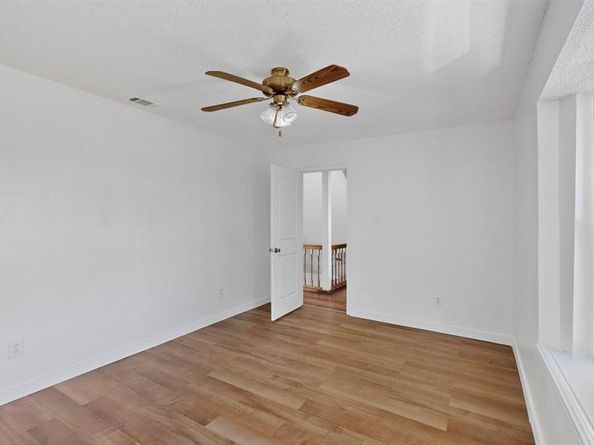 6328  Meadow Glen Drive , Arlington Texas 76018