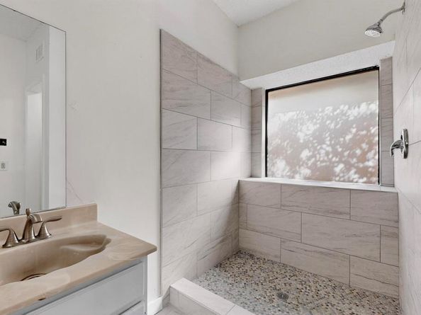 6328  Meadow Glen Drive , Arlington Texas 76018