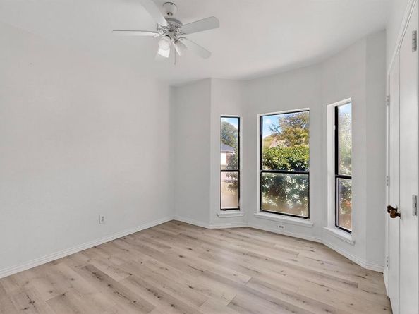 6328  Meadow Glen Drive , Arlington Texas 76018